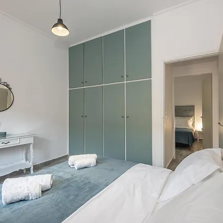 Manos House Апартаменты