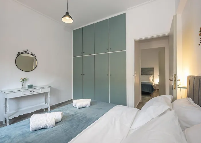 Manos House Апартаменты